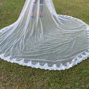 Very long gorgeous veil. Off white color. Custom made from Nigeria. Never worn